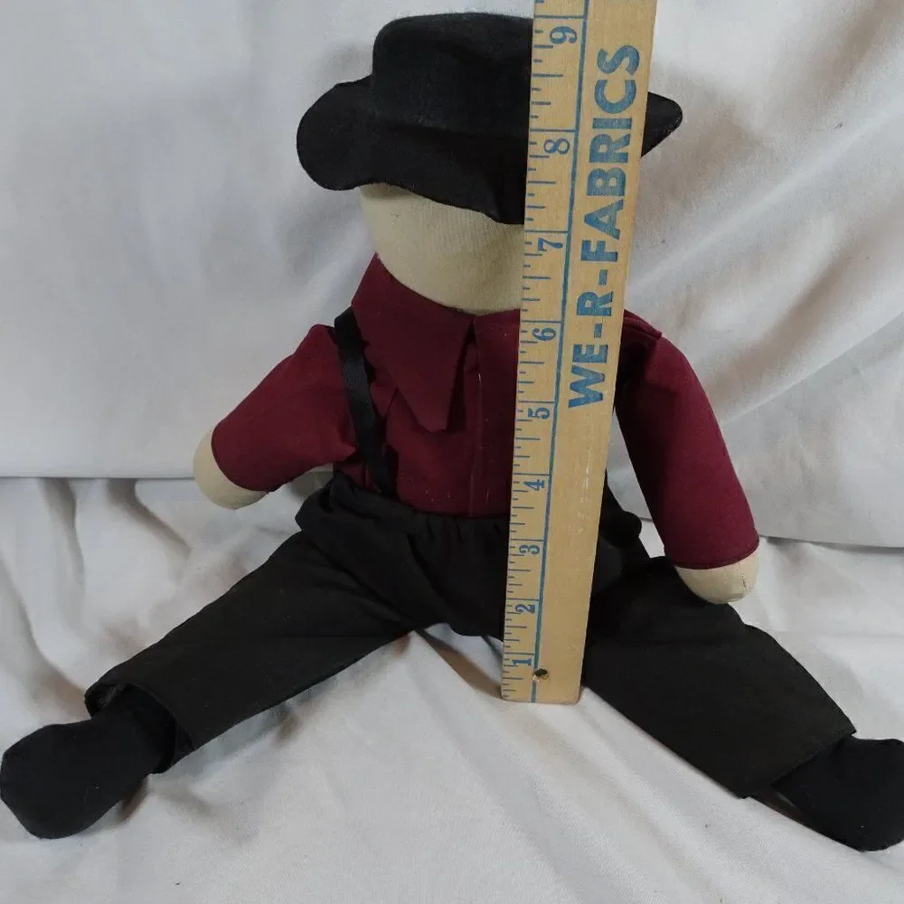 2004 Amish Boy No Face Doll